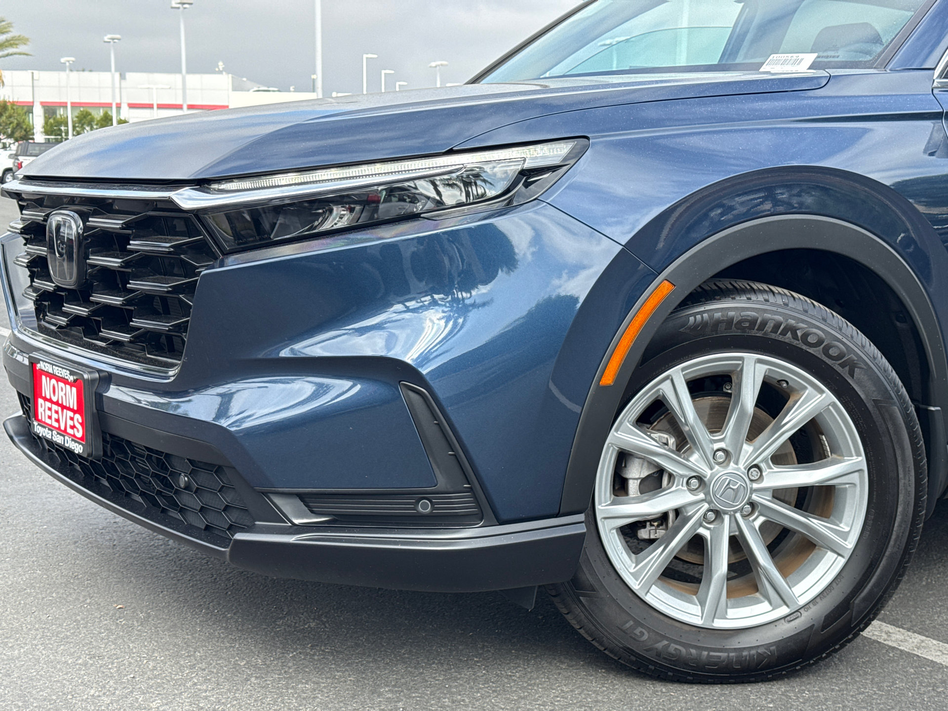 Used 2024 Honda CR-V EX-L image 3