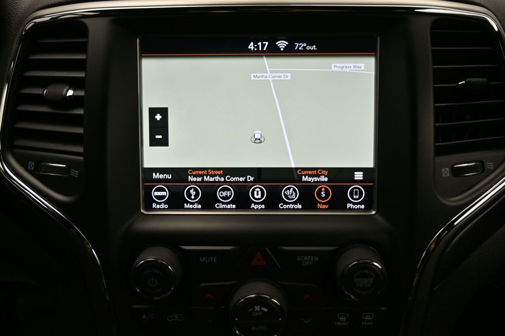 Used 2018 Jeep Grand Cherokee Altitude AWD/4WD image 19