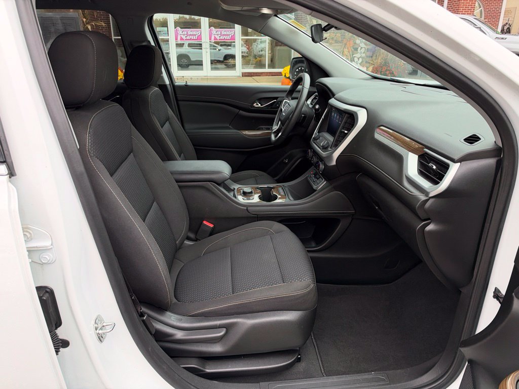 Certified 2023 GMC Acadia SLE w/ Driver Convenience Package FWD image 47