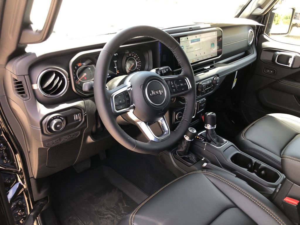 New 2025 Jeep Wrangler Unlimited Sahara w/ Safety Group AWD/4WD image 14