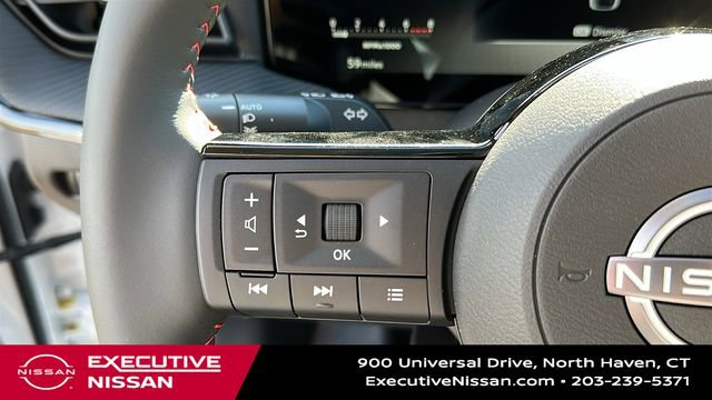 Used 2025 Nissan Kicks SR w/ SR Premium Package AWD/4WD image 13