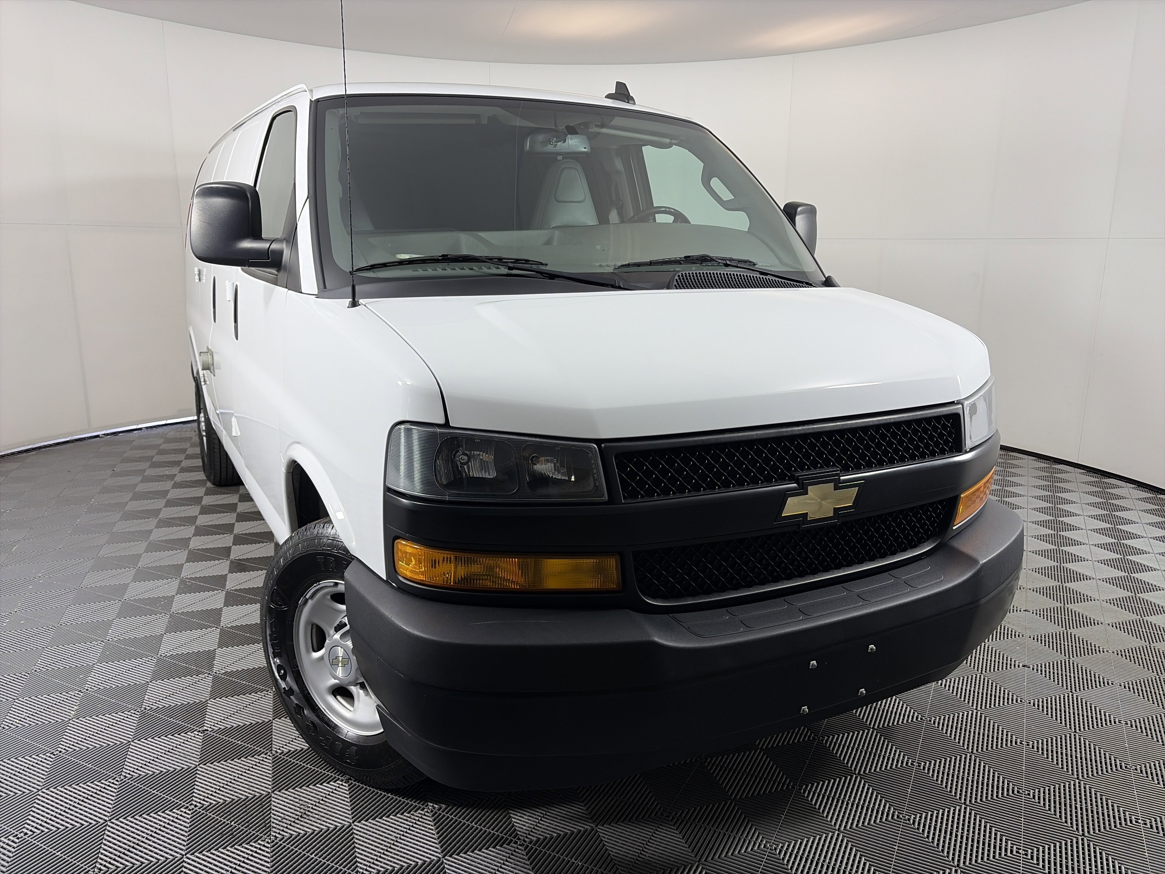 Used 2021 Chevrolet Express 2500 w/ Driver Convenience Package image 1