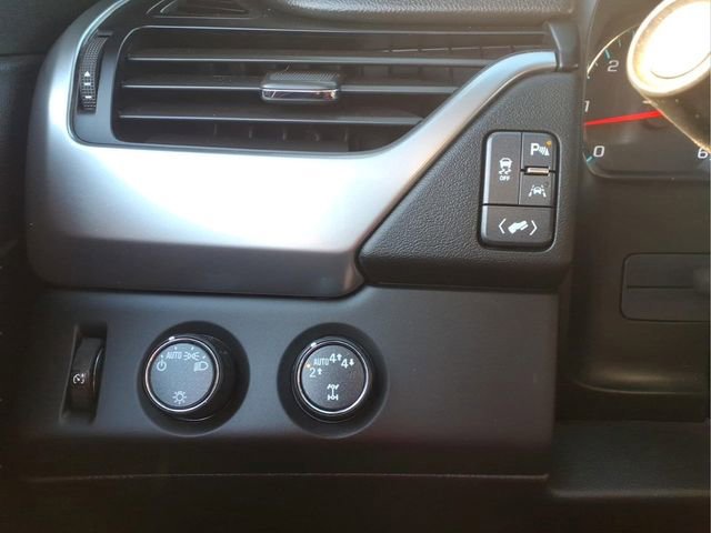 Used 2019 Chevrolet Tahoe LT image 28