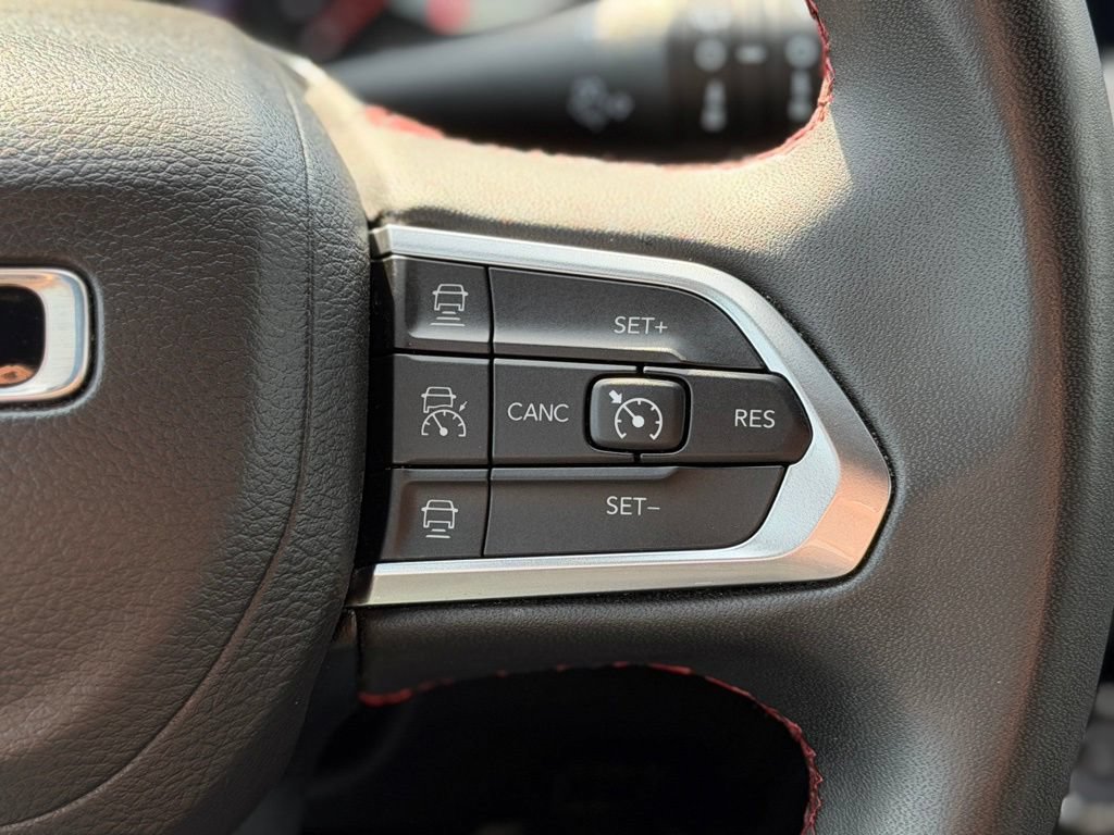 Used 2024 Jeep Compass Trailhawk AWD/4WD image 11