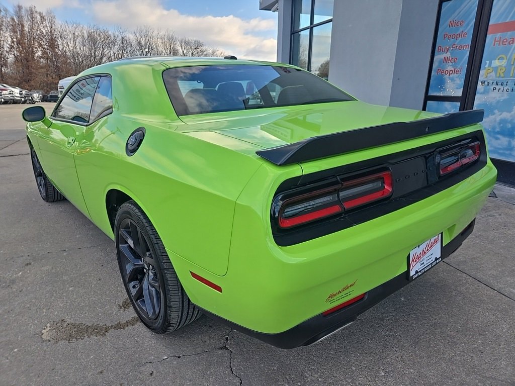 Used 2023 Dodge Challenger SXT w/ Blacktop Package image 7