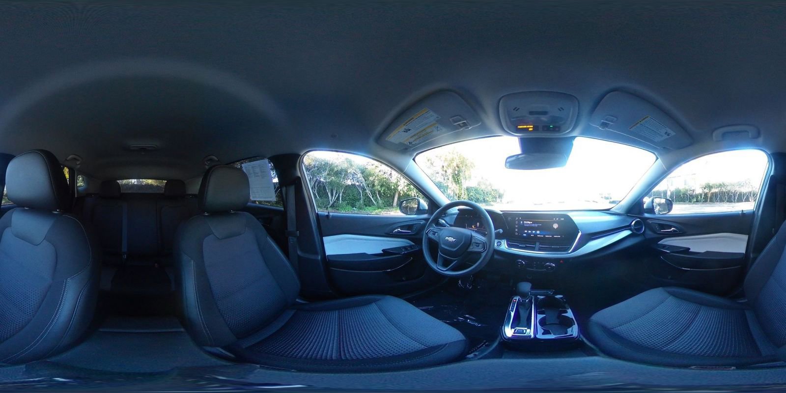 Used 2025 Chevrolet Trax LT image 41