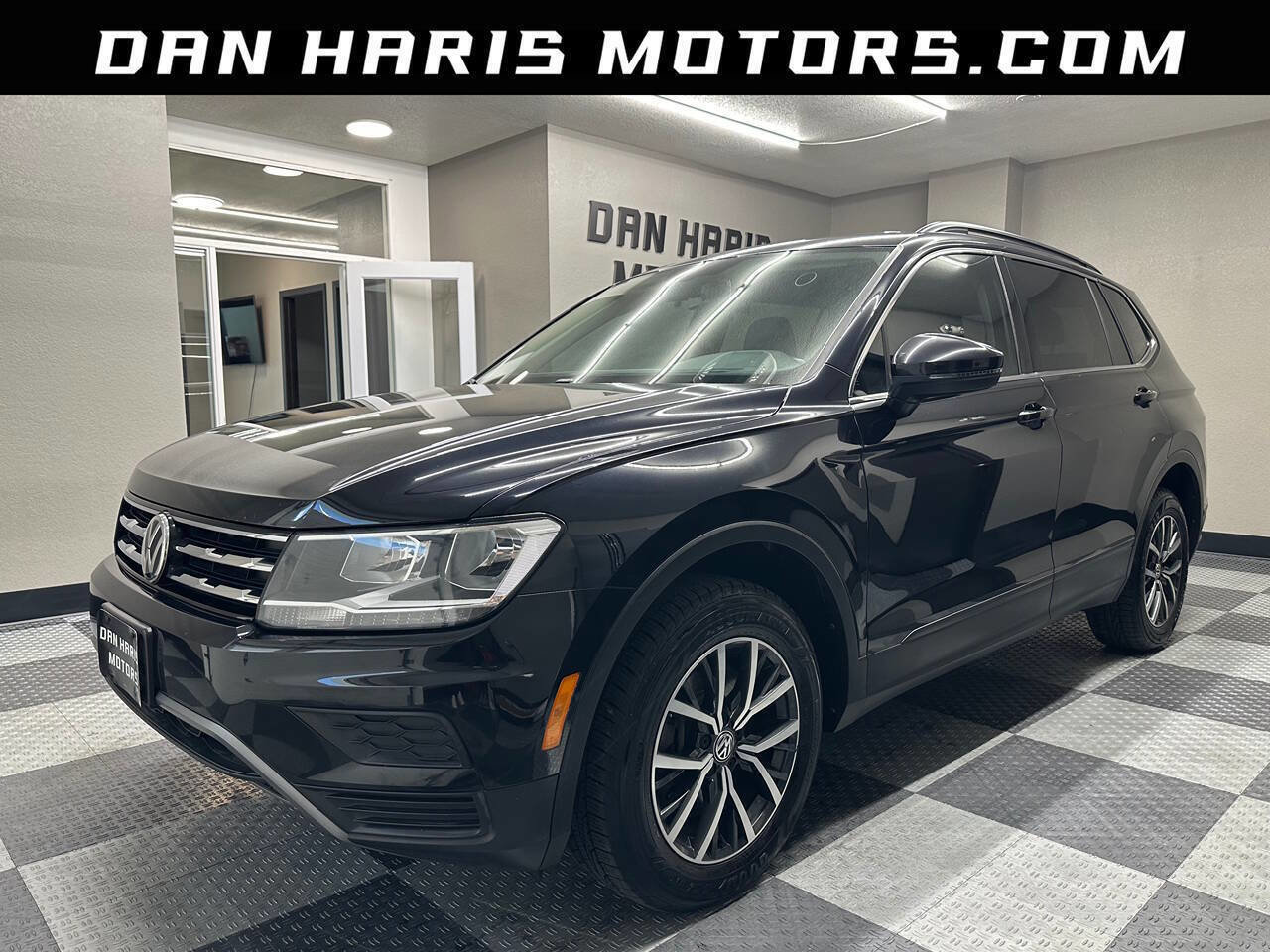Used 2019 Volkswagen Tiguan SE image 1