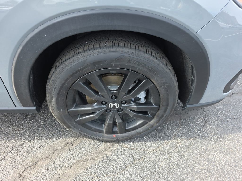 Certified 2026 Honda HR-V Sport image 9