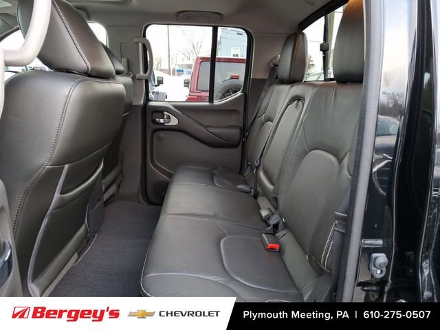 Used 2020 Nissan Frontier PRO-4X image 12