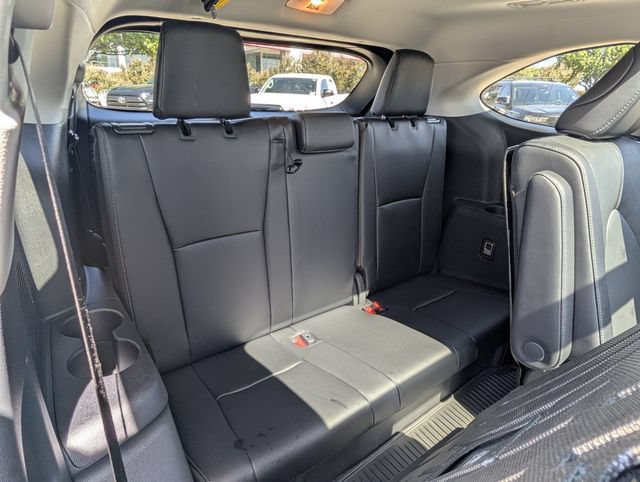 Certified 2025 Toyota Highlander Platinum AWD/4WD image 31