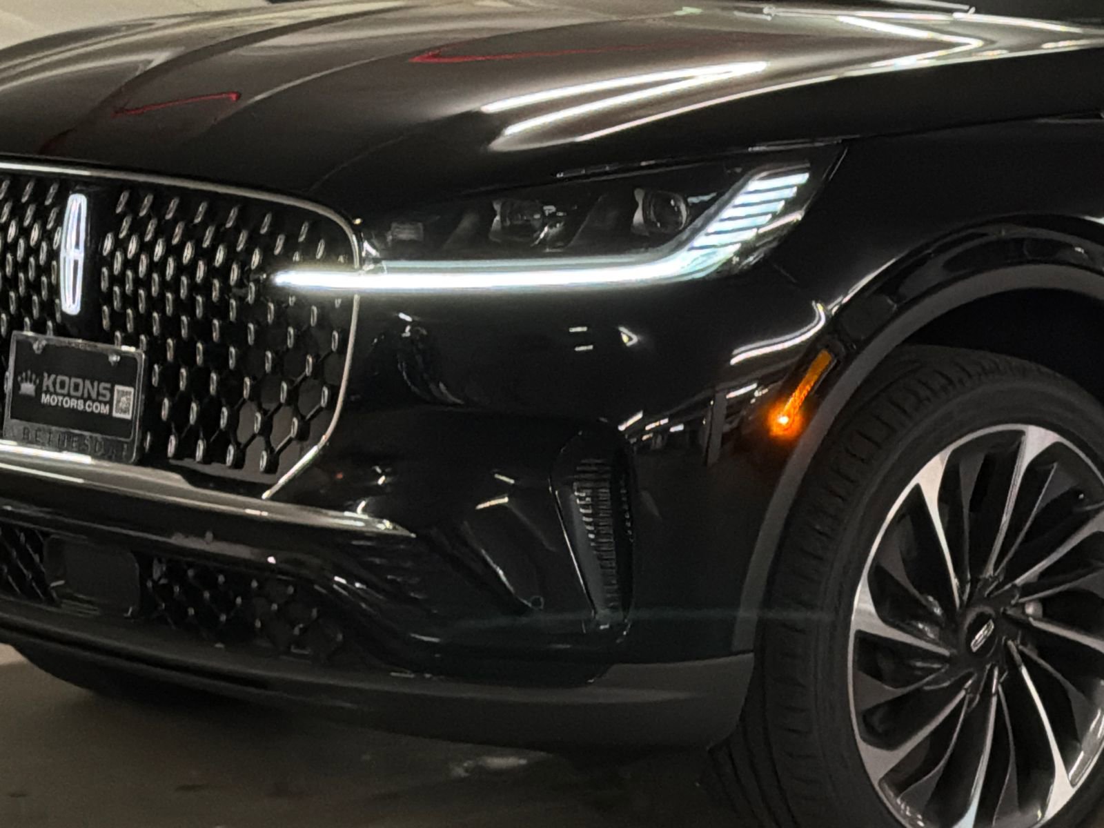 New 2026 Lincoln Aviator Reserve image 2