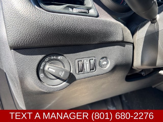 Used 2021 Dodge Challenger SXT w/ Driver Convenience Group AWD/4WD image 28