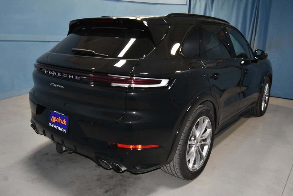 Certified 2025 Porsche Cayenne image 30