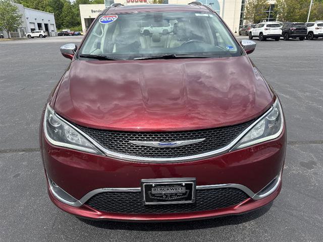 Used 2020 Chrysler Pacifica Limited FWD image 2