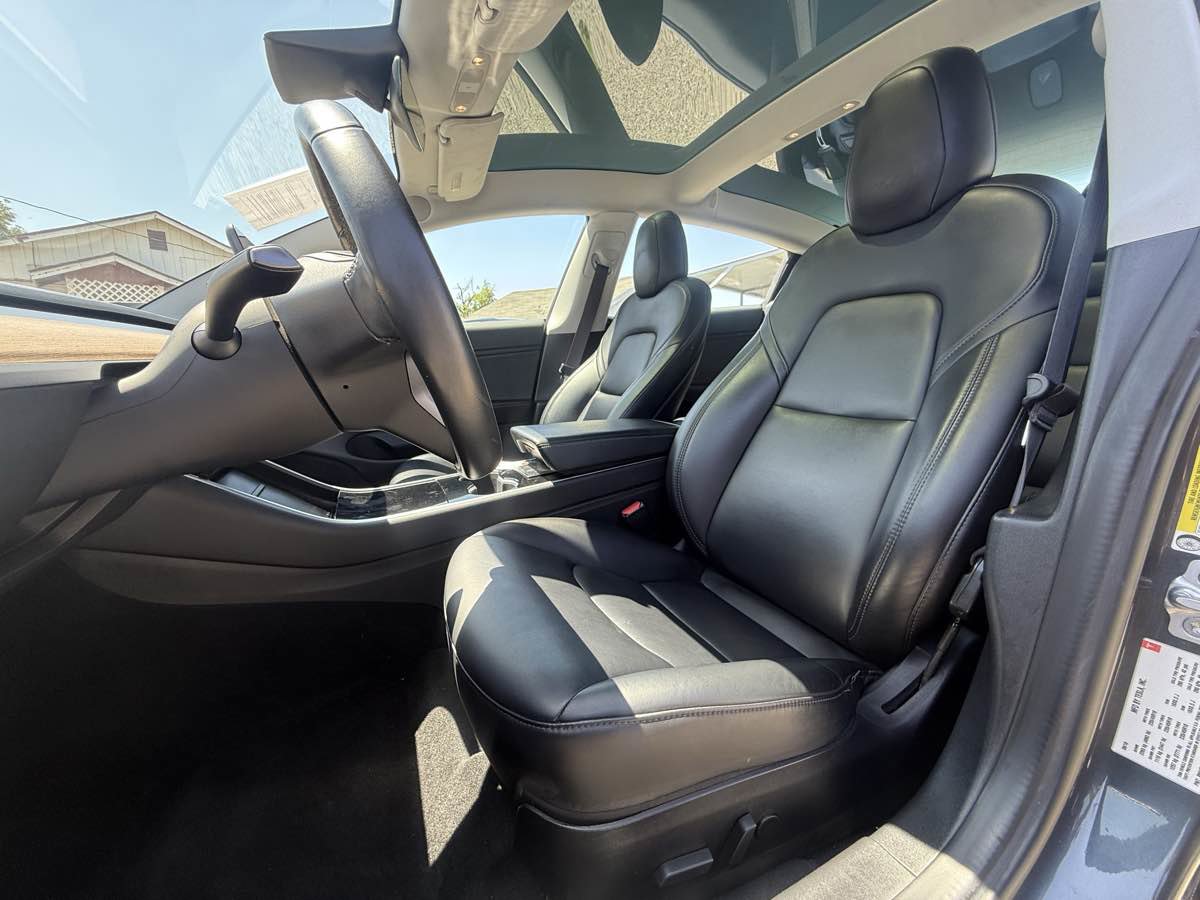 Used 2018 Tesla Model 3 Long Range image 14