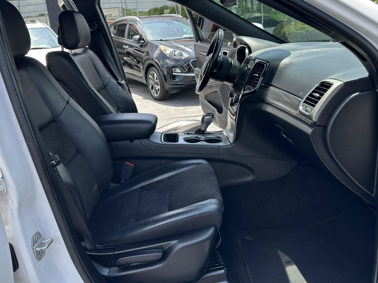 Used 2021 Jeep Grand Cherokee Laredo X AWD/4WD image 43