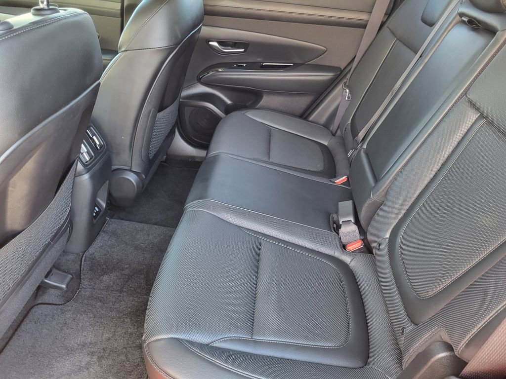 Used 2025 Hyundai Tucson Limited image 33
