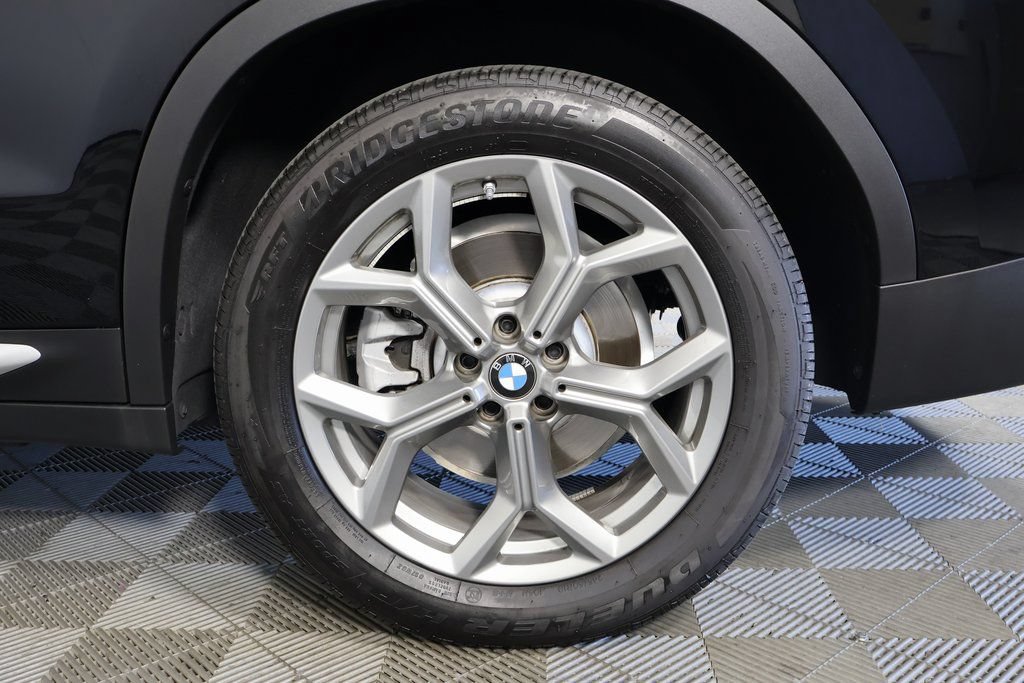 Used 2024 BMW X3 sDrive30i w/ Convenience Package RWD image 16