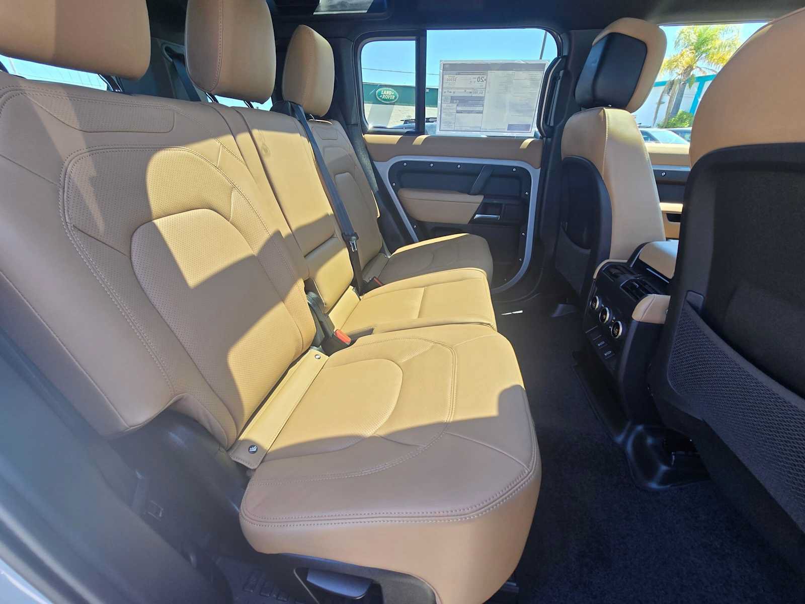 New 2026 Land Rover Defender 110 X-Dynamic SE AWD/4WD image 12