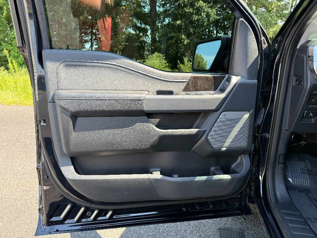 Used 2021 Ford F150 Lariat w/ Equipment Group 501A Mid image 22