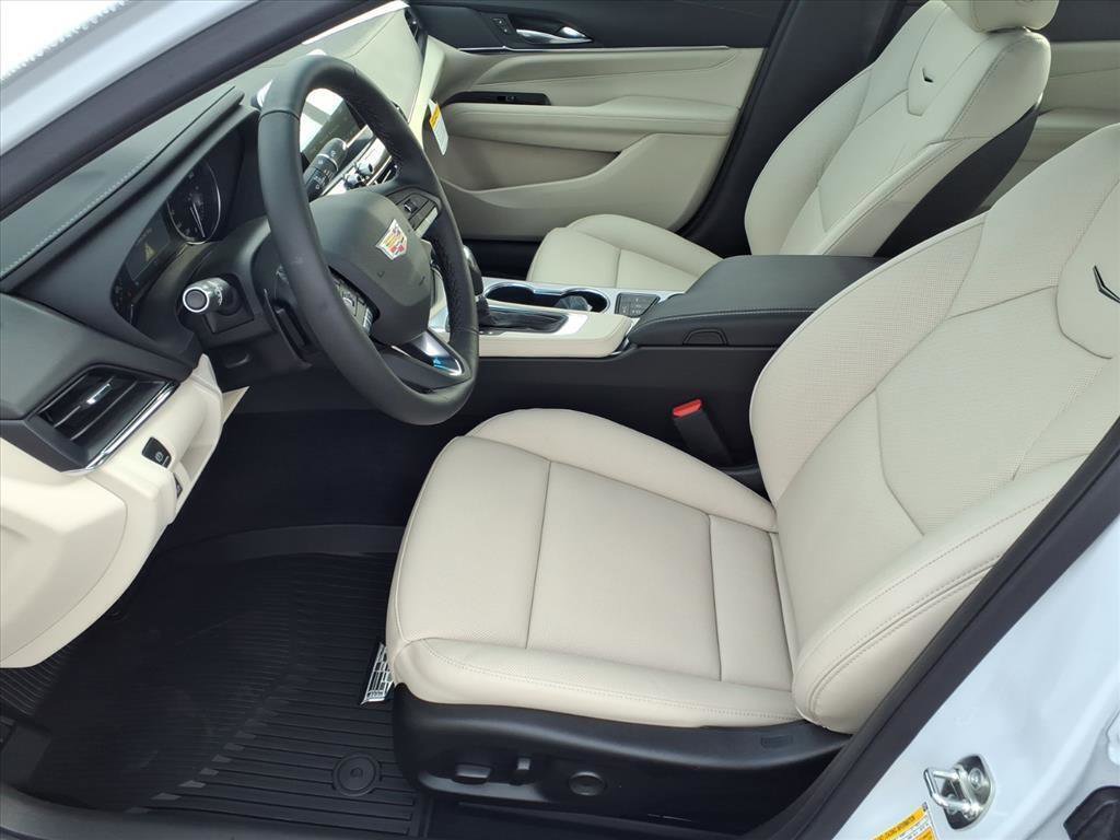 New 2026 Cadillac CT4 Premium Luxury image 5