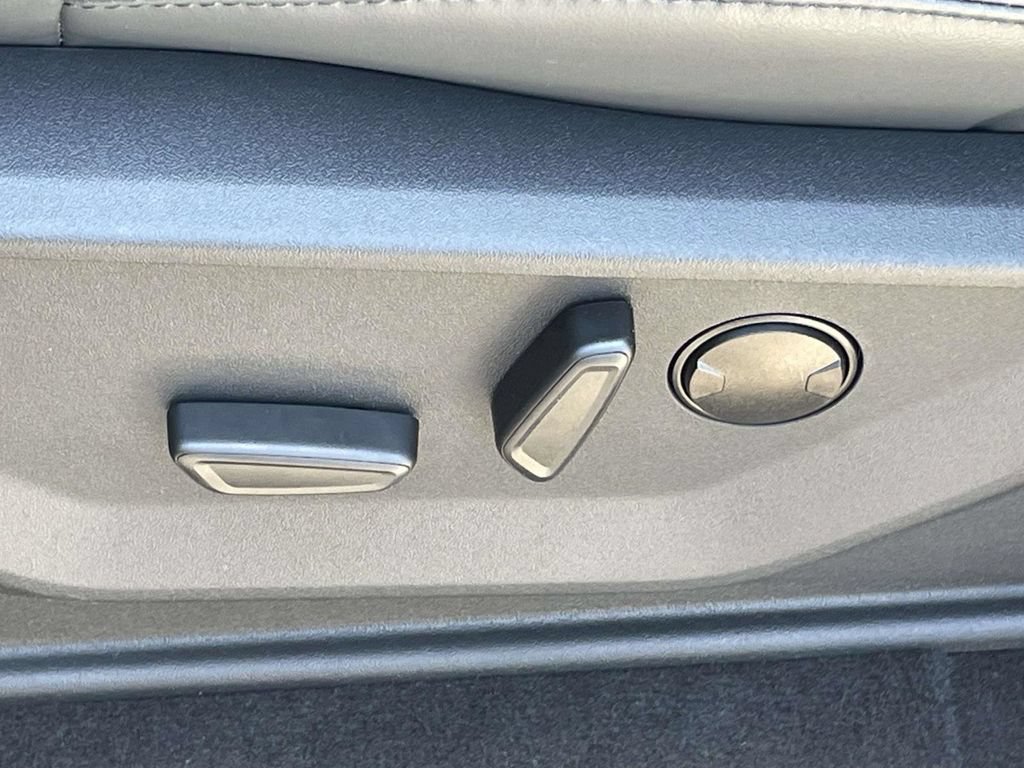 New 2026 Ford Expedition Active RWD image 14