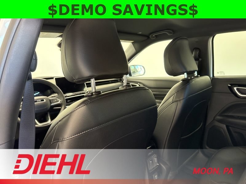 New 2026 Jeep Compass Limited AWD/4WD image 18
