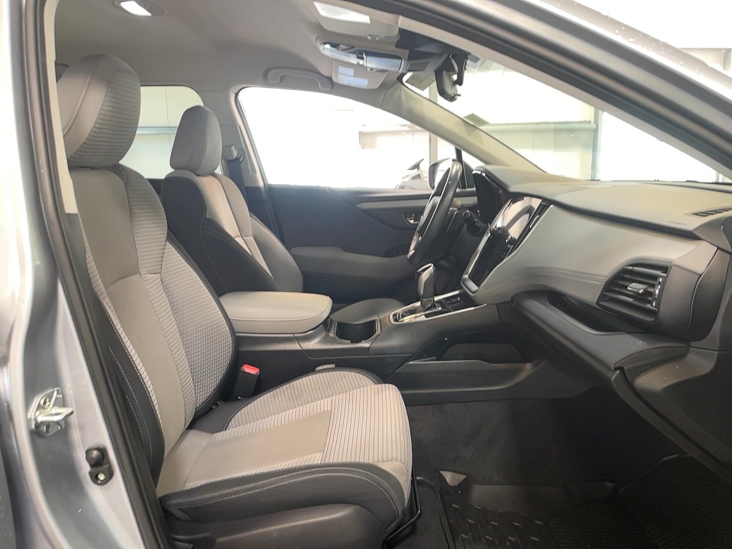 Used 2023 Subaru Outback Premium AWD/4WD image 16
