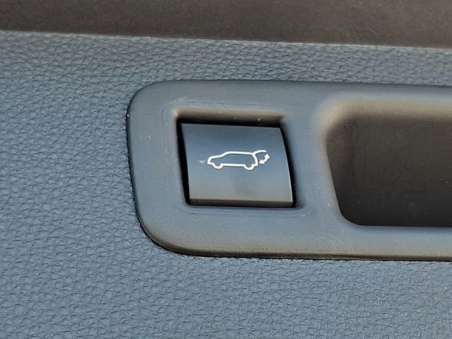 Used 2023 Toyota Highlander XLE image 33