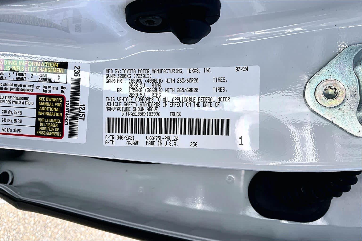 Used 2024 Toyota Tundra Limited w/ TRD Off-Road Package AWD/4WD image 36