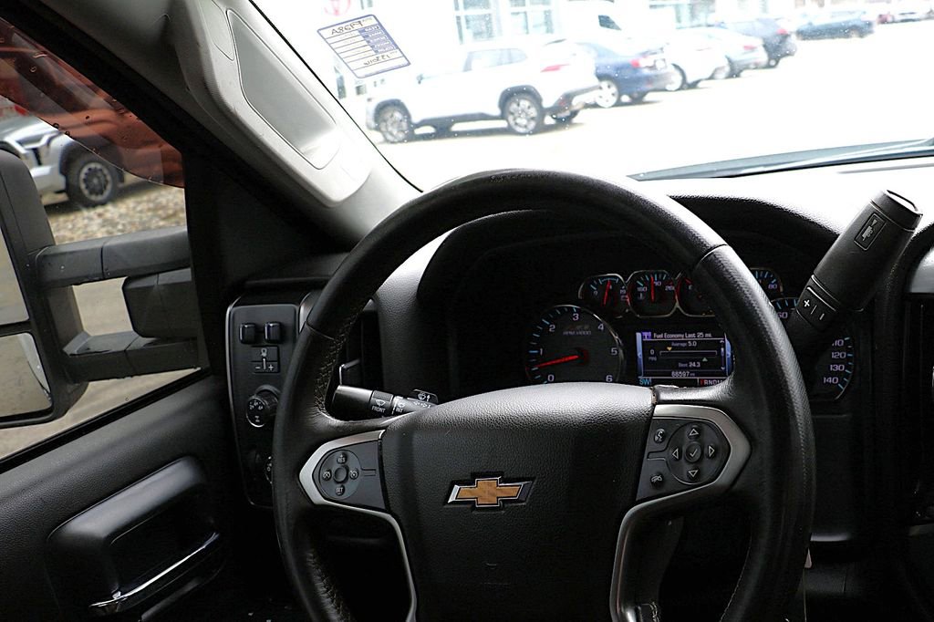 Used 2016 Chevrolet Silverado 3500 LT w/ LT Convenience Package image 11