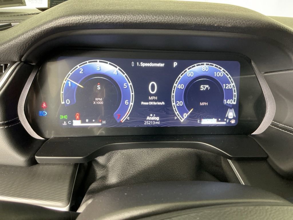 Used 2024 Jeep Grand Cherokee Altitude AWD/4WD image 13