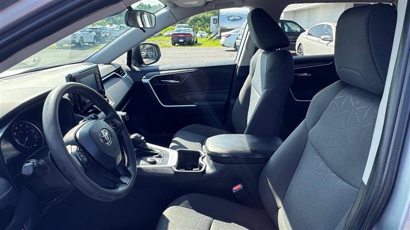 Used 2022 Toyota RAV4 XLE w/ Convenience Package AWD/4WD image 32