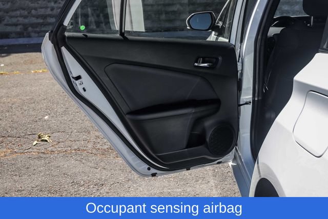 Used 2022 Toyota Prius LE AWD/4WD image 23