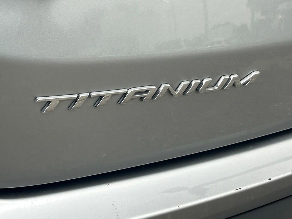 Used 2022 Ford Edge Titanium image 23