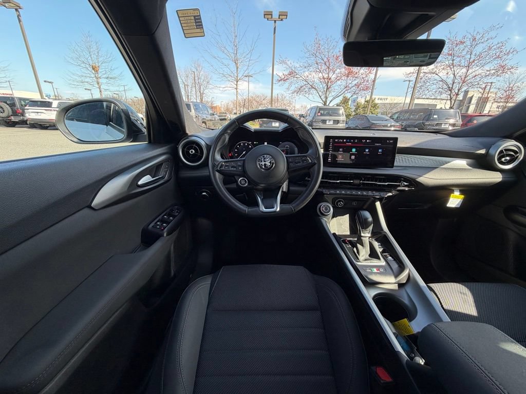 Used 2024 Alfa Romeo Tonale Sprint AWD/4WD image 19