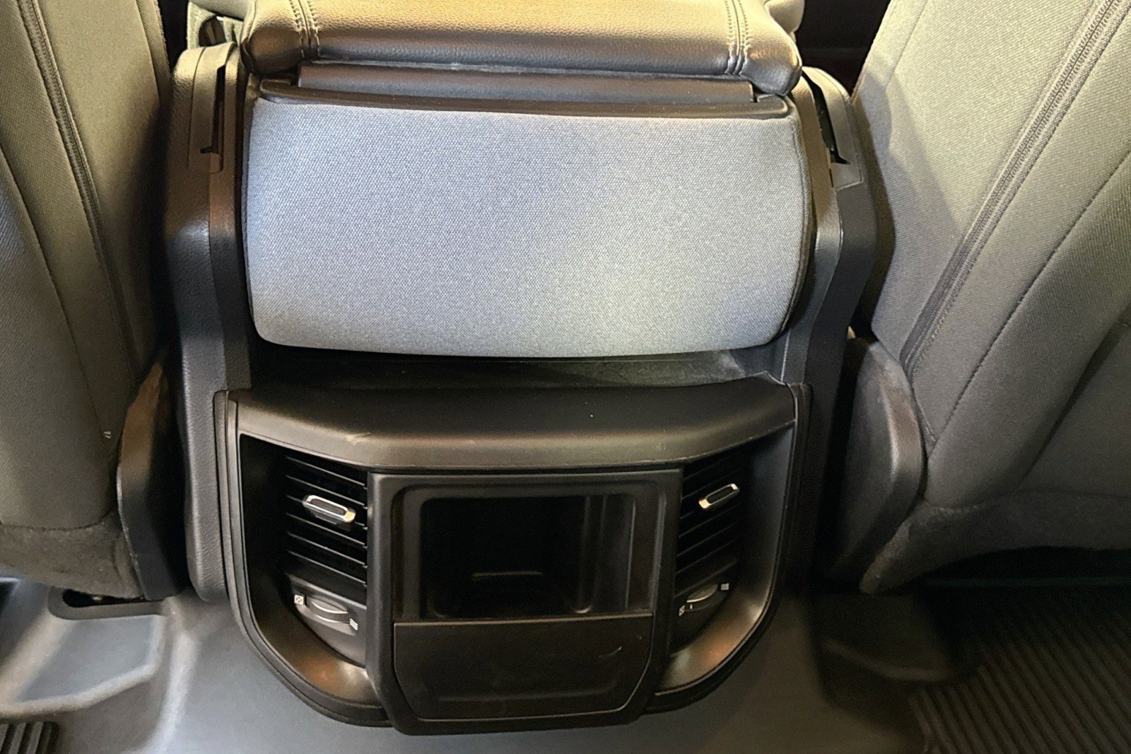 Used 2019 RAM 1500 Big Horn image 22