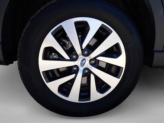 Certified 2025 Subaru Outback Premium AWD/4WD image 7