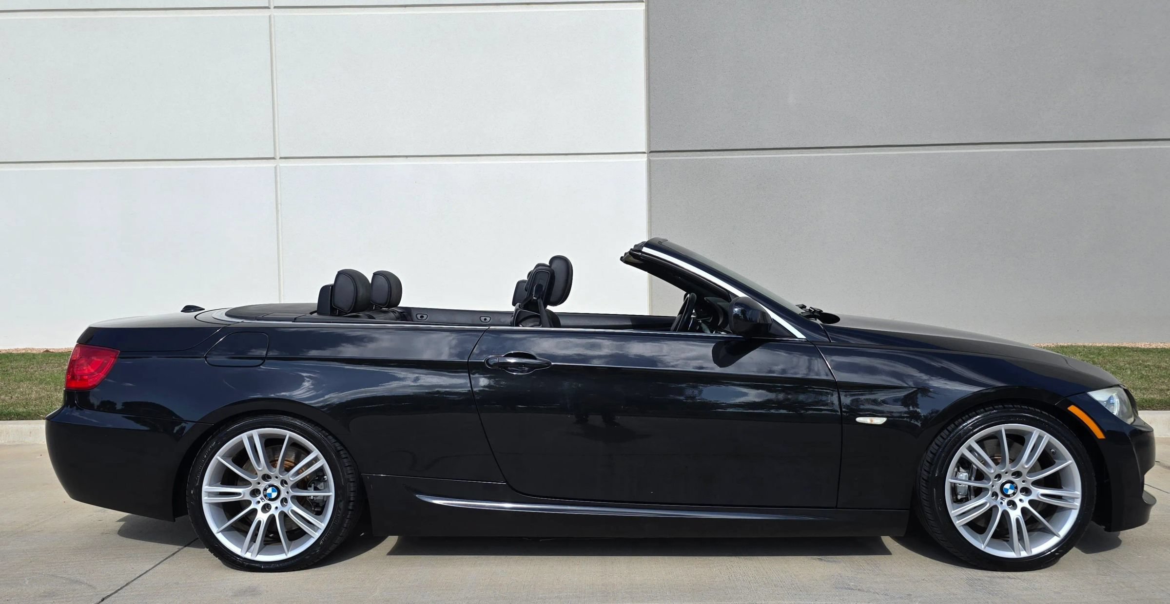 Used 2013 BMW 335i Convertible RWD image 8