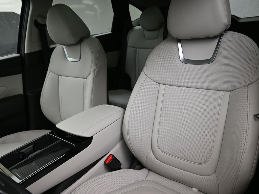 New 2026 Hyundai Tucson Limited image 24