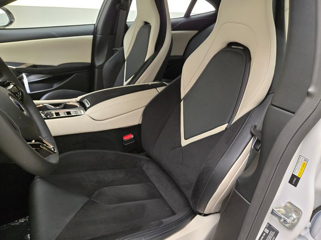 Used 2025 Karma Revero Luxury RWD image 30