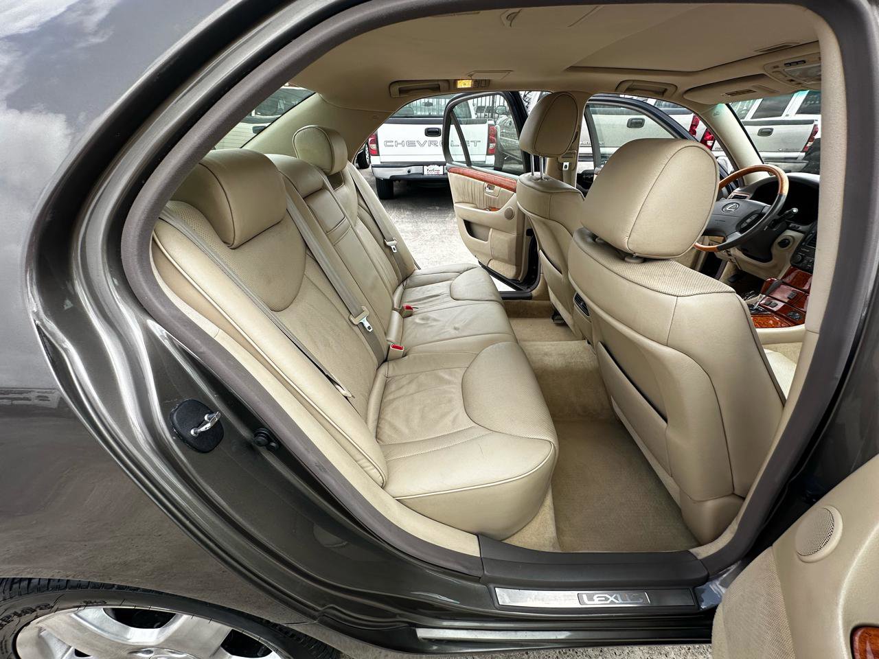 Used 2005 Lexus LS 430 image 44