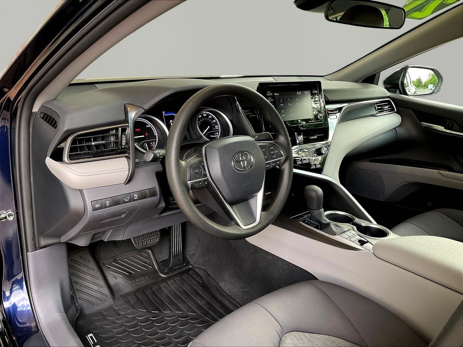 Used 2021 Toyota Camry LE FWD image 16