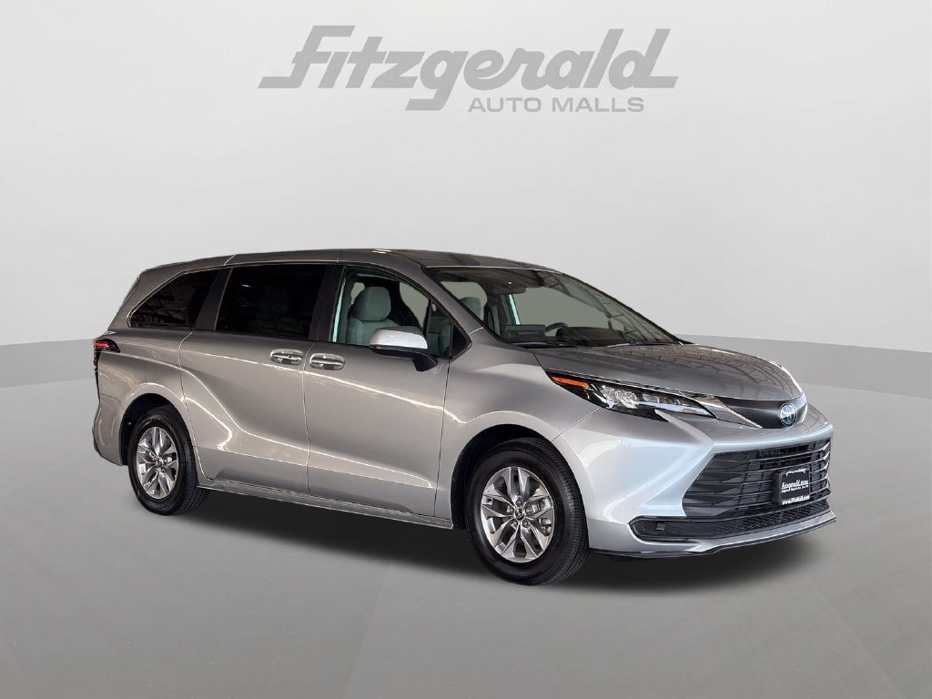 Certified 2025 Toyota Sienna LE