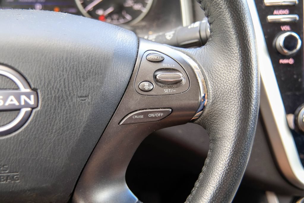 Used 2024 Nissan Murano SV FWD image 13