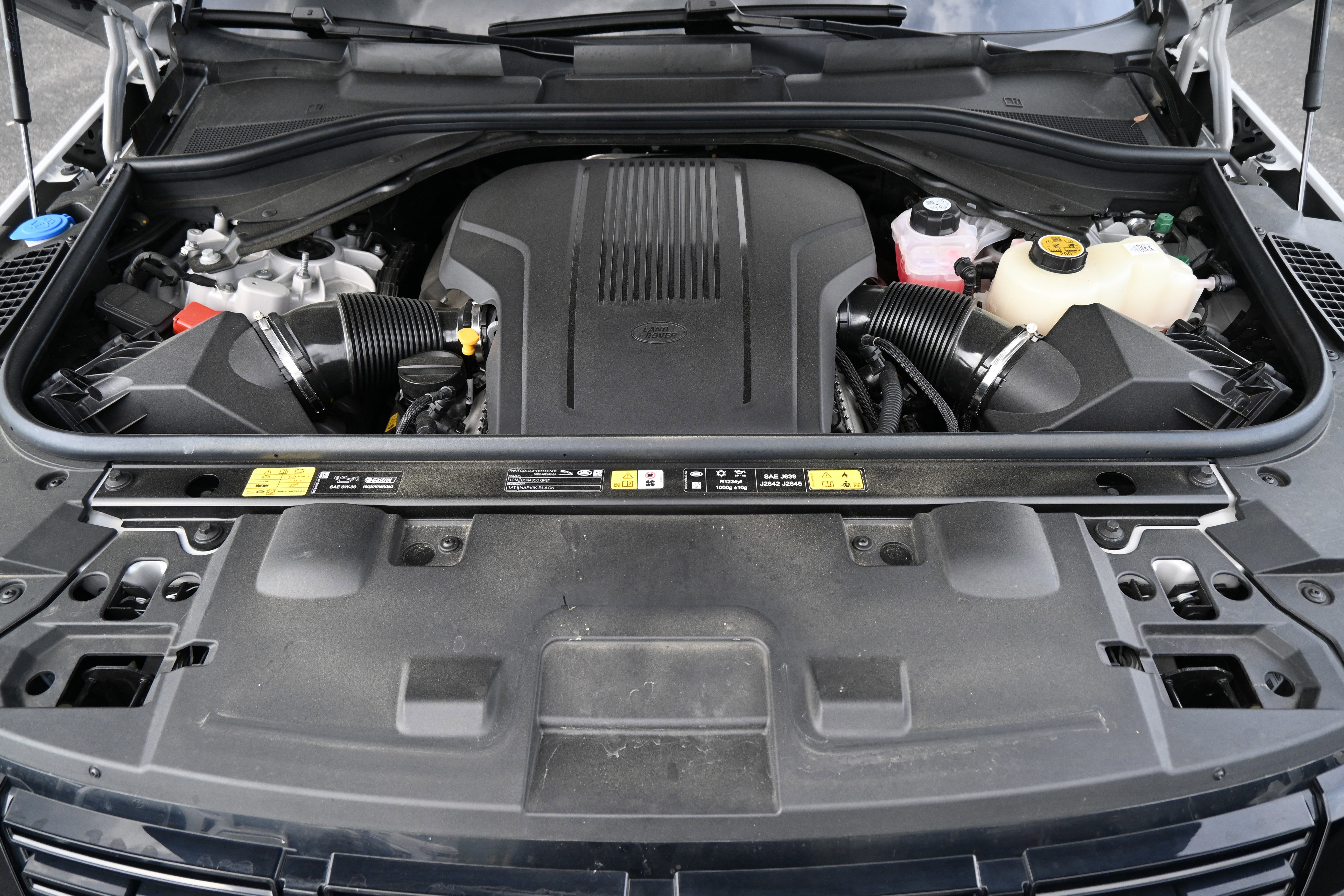 Used 2025 Land Rover Range Rover Sport Dynamic SE image 23