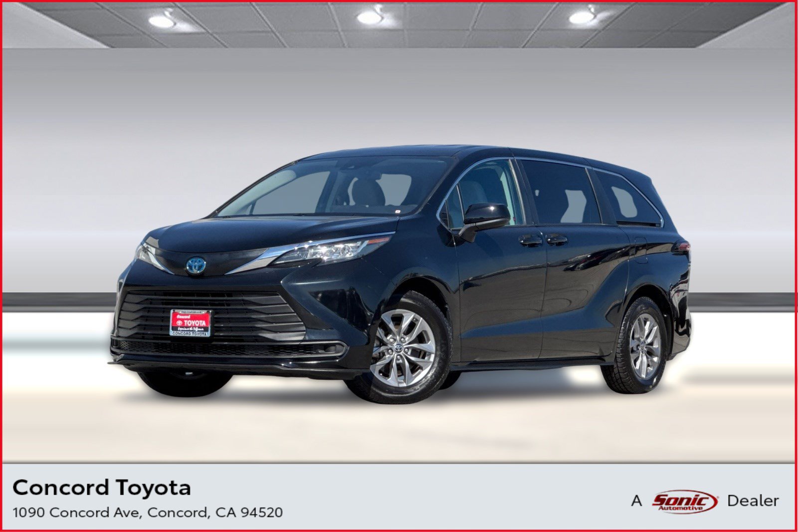 Used 2022 Toyota Sienna LE FWD image 1