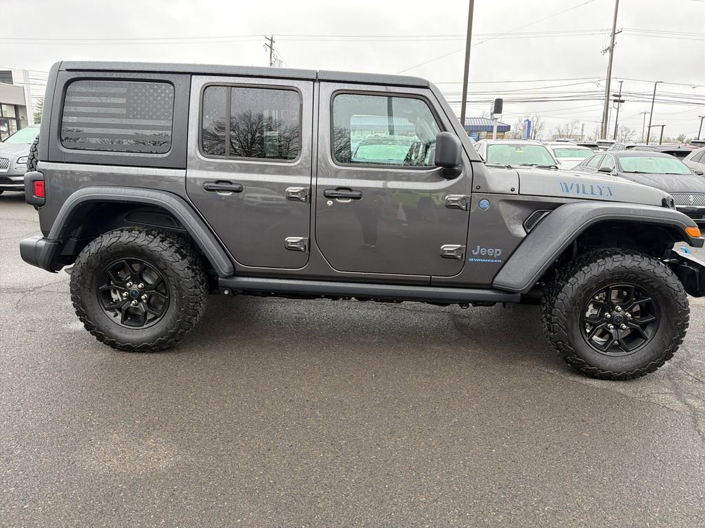Used 2024 Jeep Wrangler Unlimited image 7