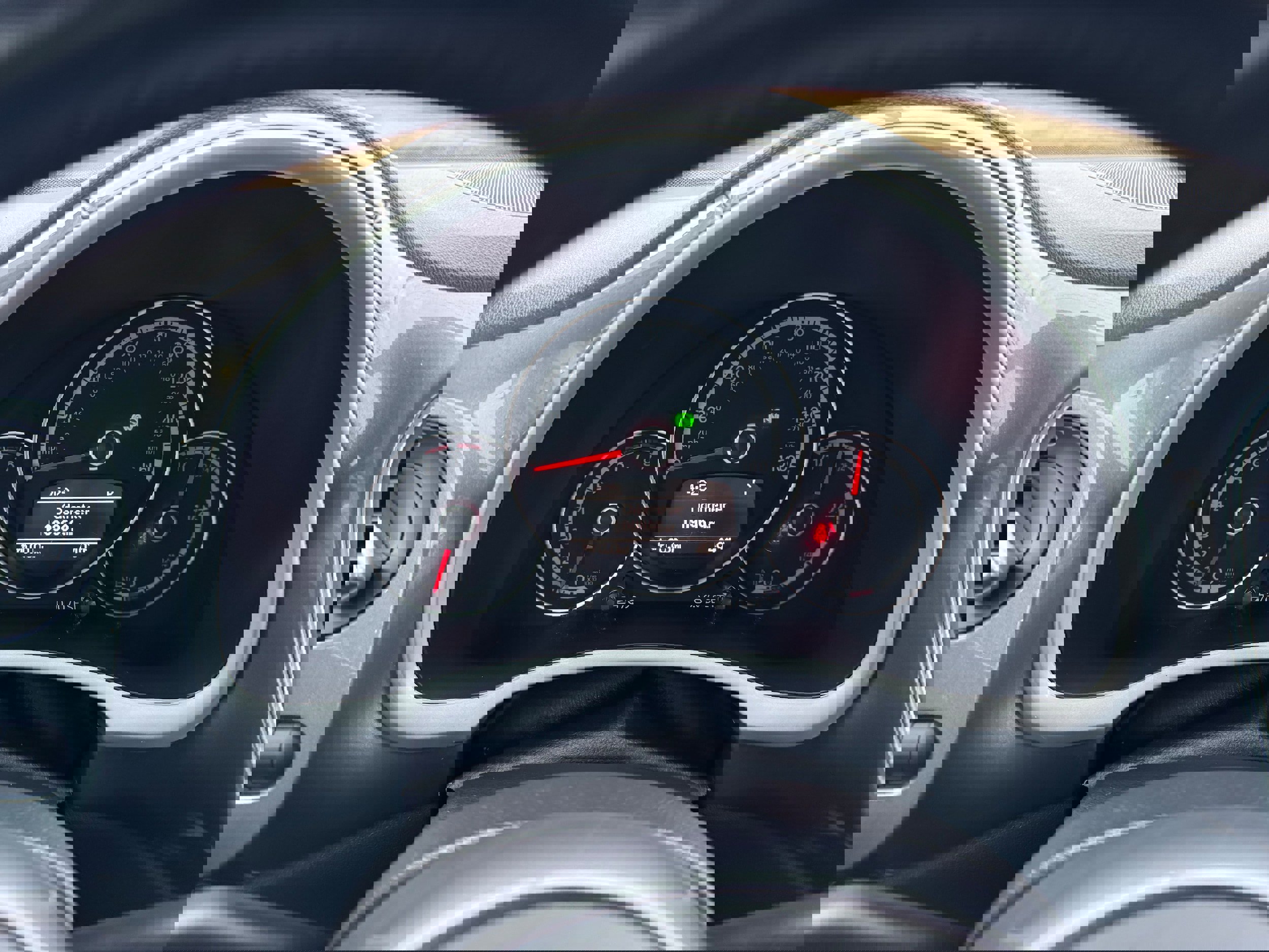 Used 2013 Volkswagen Beetle 2.5 image 13