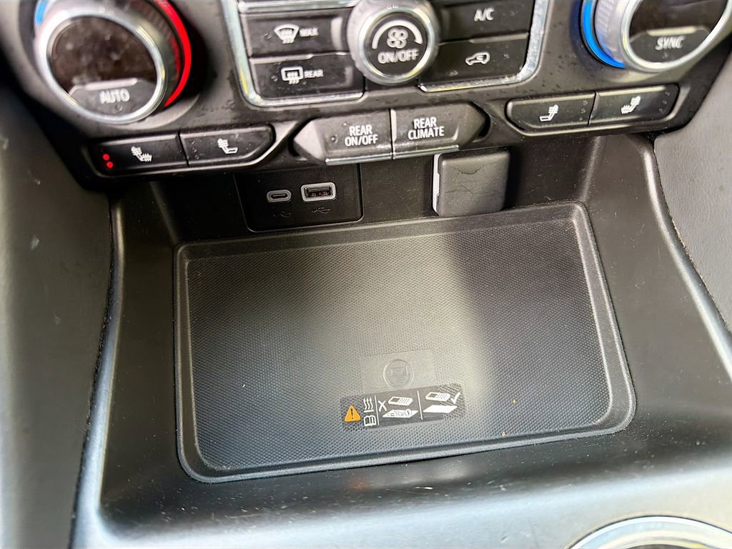 Used 2024 Chevrolet Tahoe LT image 33